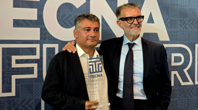 Спас Шопов с наградата „Tile Person от the Year – Europe“ на TecnAwards 2026